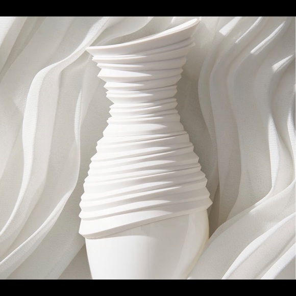 Liberatta For Women Parfum By Yanbal - Picture 3 of 6